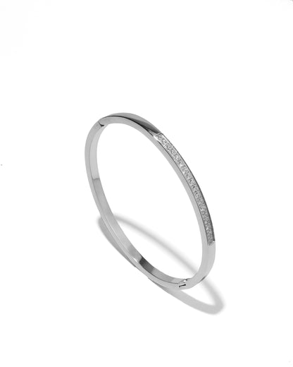 Unmasked Cubic Bangle