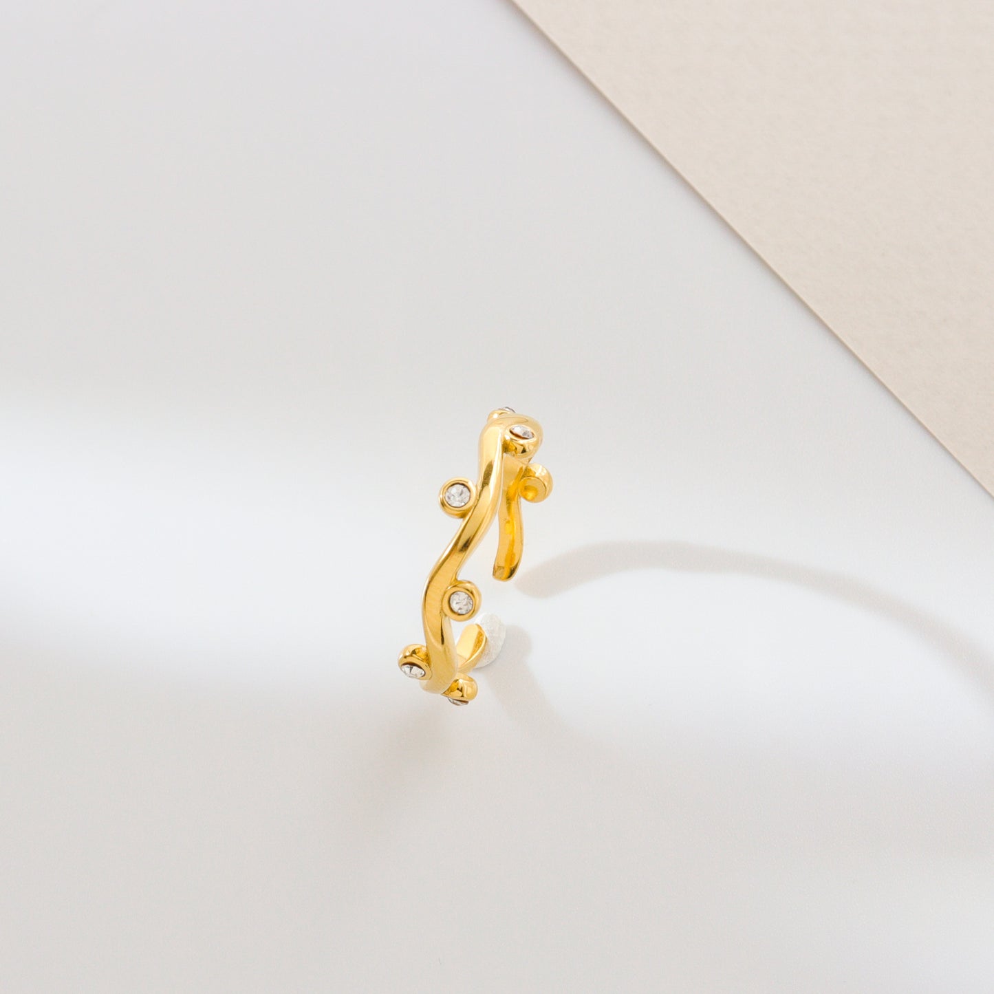 Curvy Gold Ring